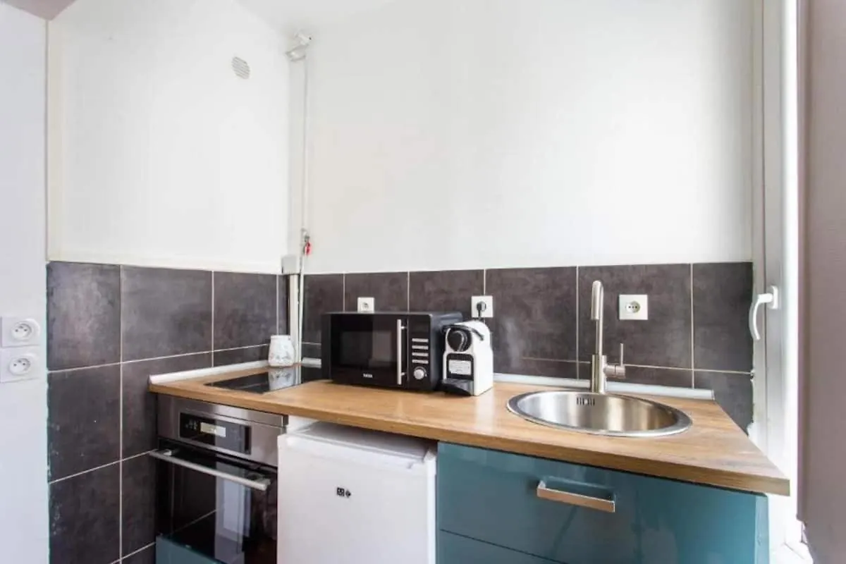 Cmg - Cosy Appartement - 4P- Batignolles Paris 0*,  France